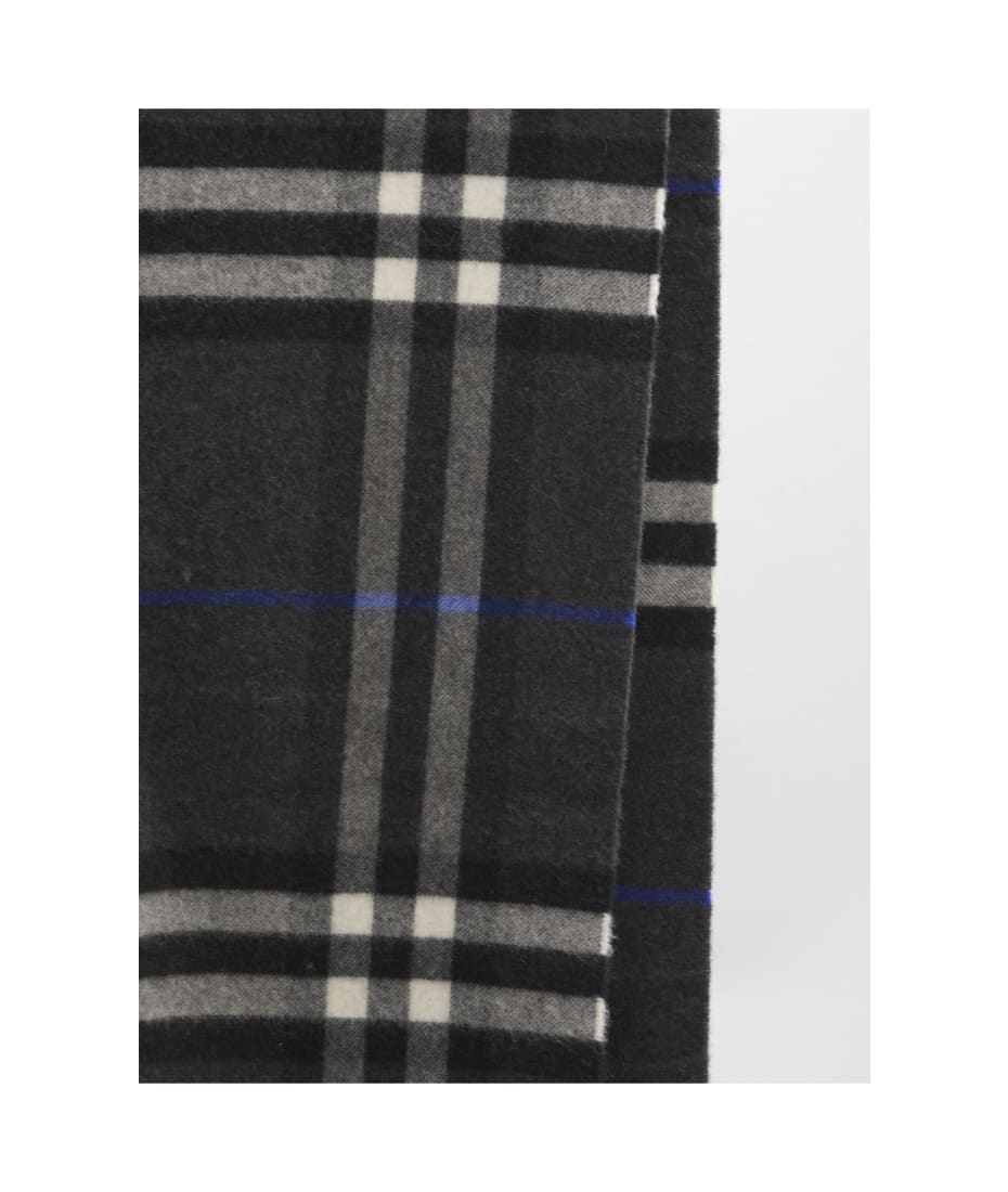 スカーフ Burberry Giant Check Scarf Burberry Giant Check Cashmere Scarf | Saks Fifth Avenue