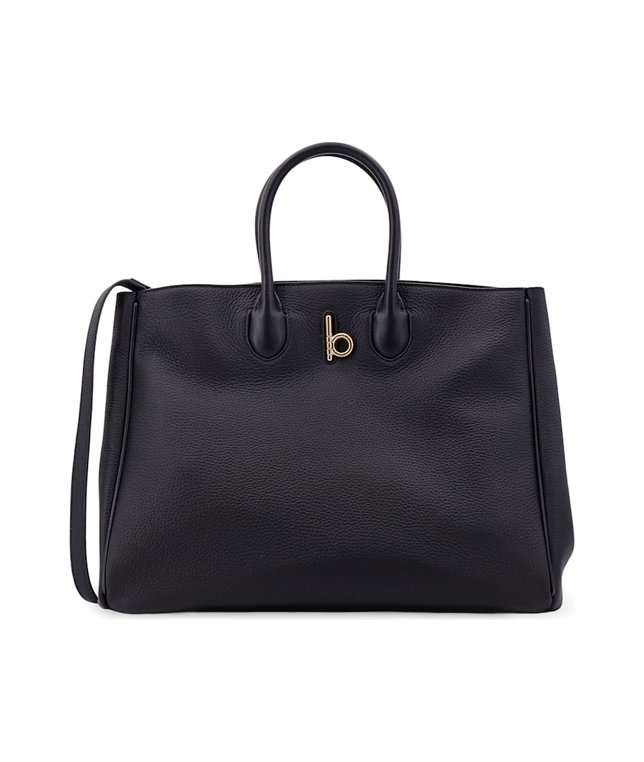 【関税&送料込】Burberry Black Leather Medium Rocking Horse Small Rocking Horse Bag in Black - Women | Burberry® Official