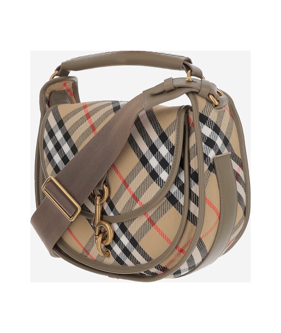【関税&送料込】Burberry B Clip Small Bag 377E74DC-CFE3-432A-BC3A-