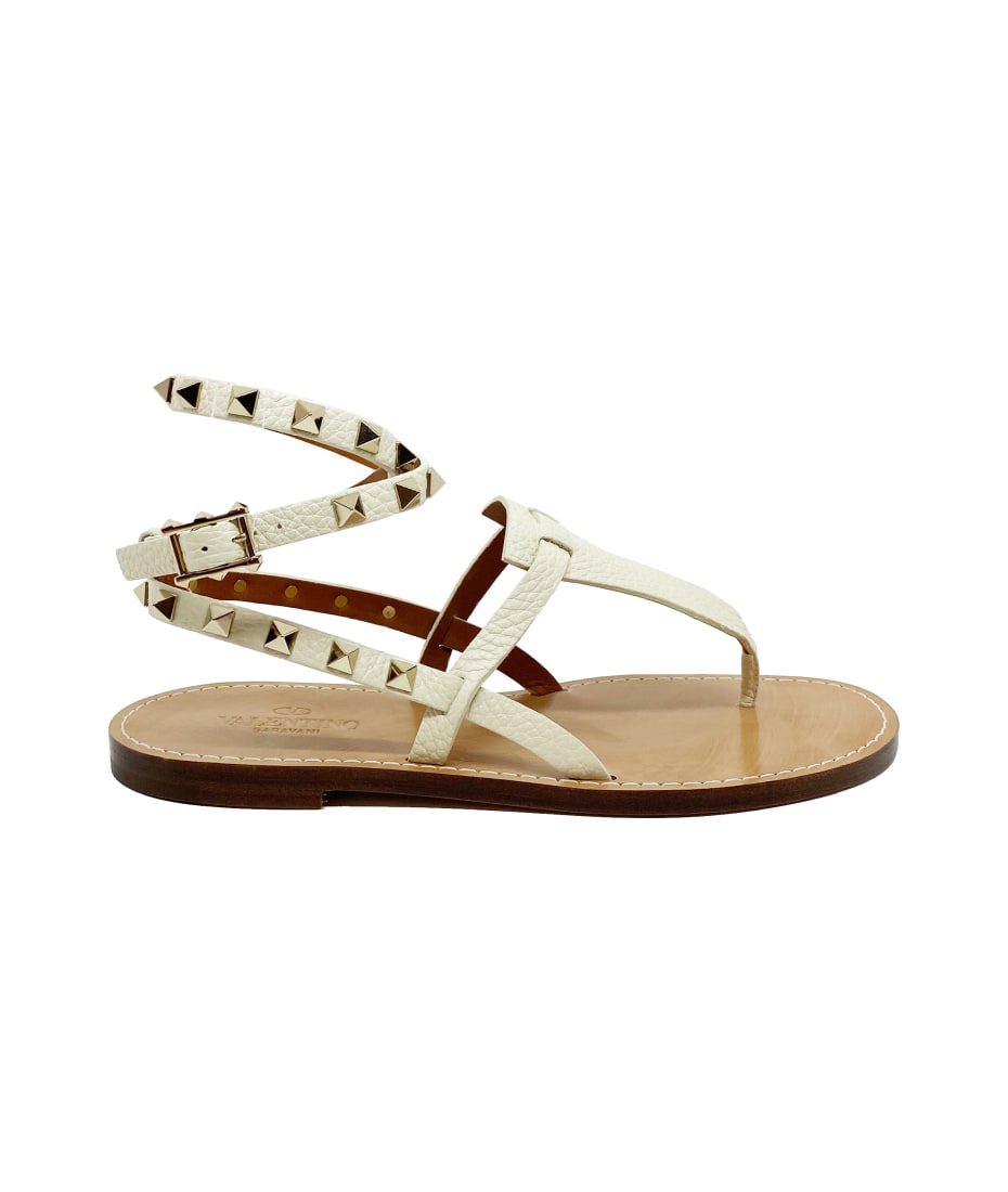 Valentino garavani flip flops 2025 sale