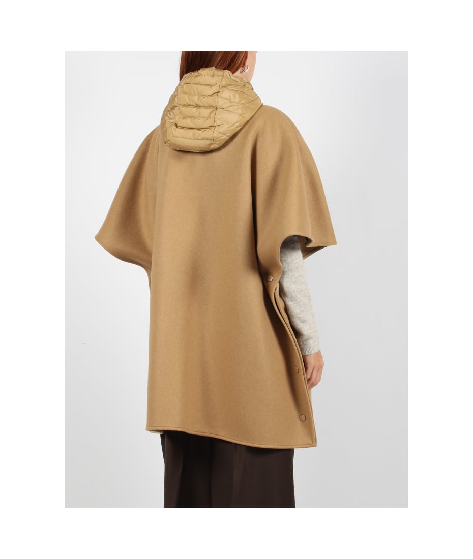 【MONCLER】HOODED WOOL CAPE●K20933G00002M7148P77 Black Wool Blend Down Cape - Capes for Women | Moncler SE