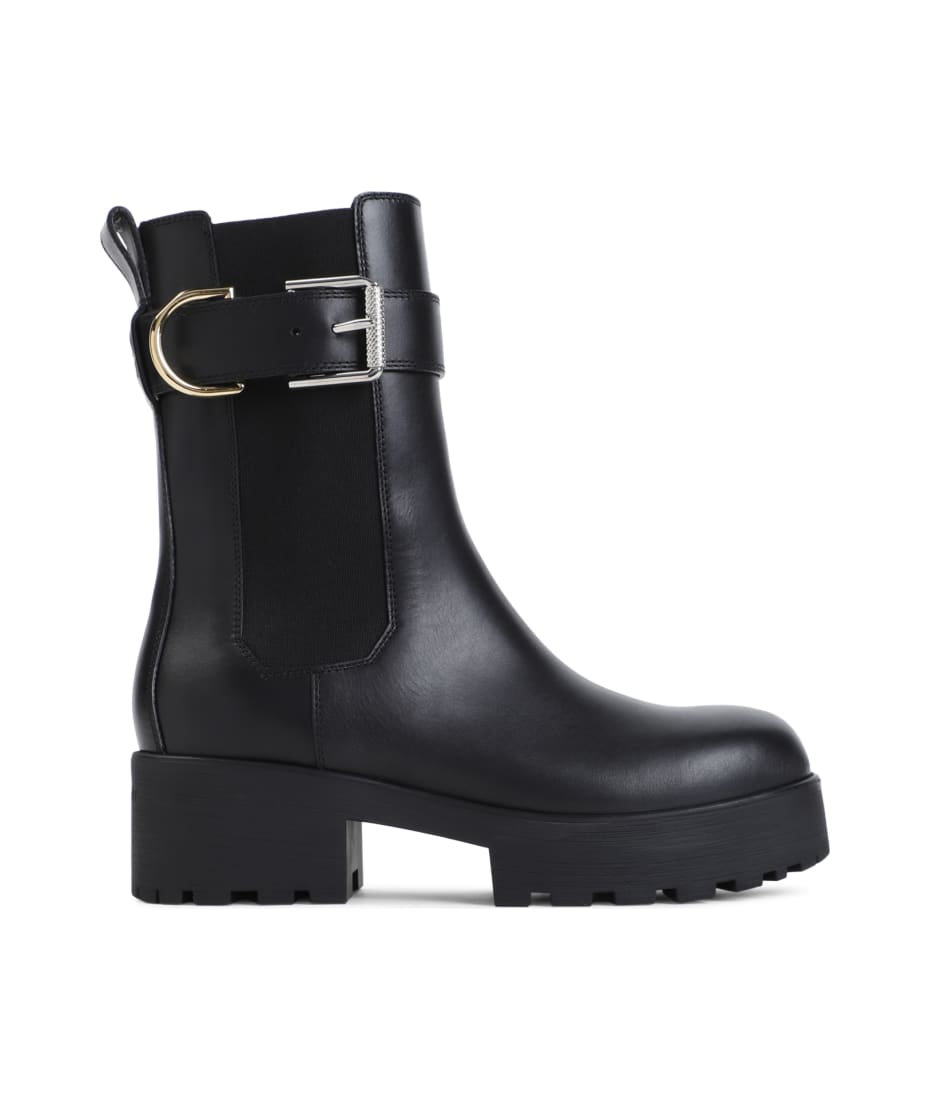 Givenchy Chelsea Boots | italist