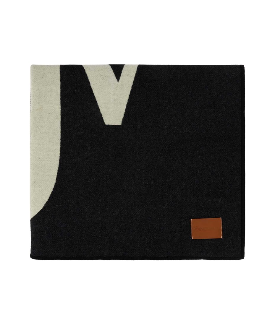 J.W. Anderson Black Wool Blend Blanket - BLACKWHITE