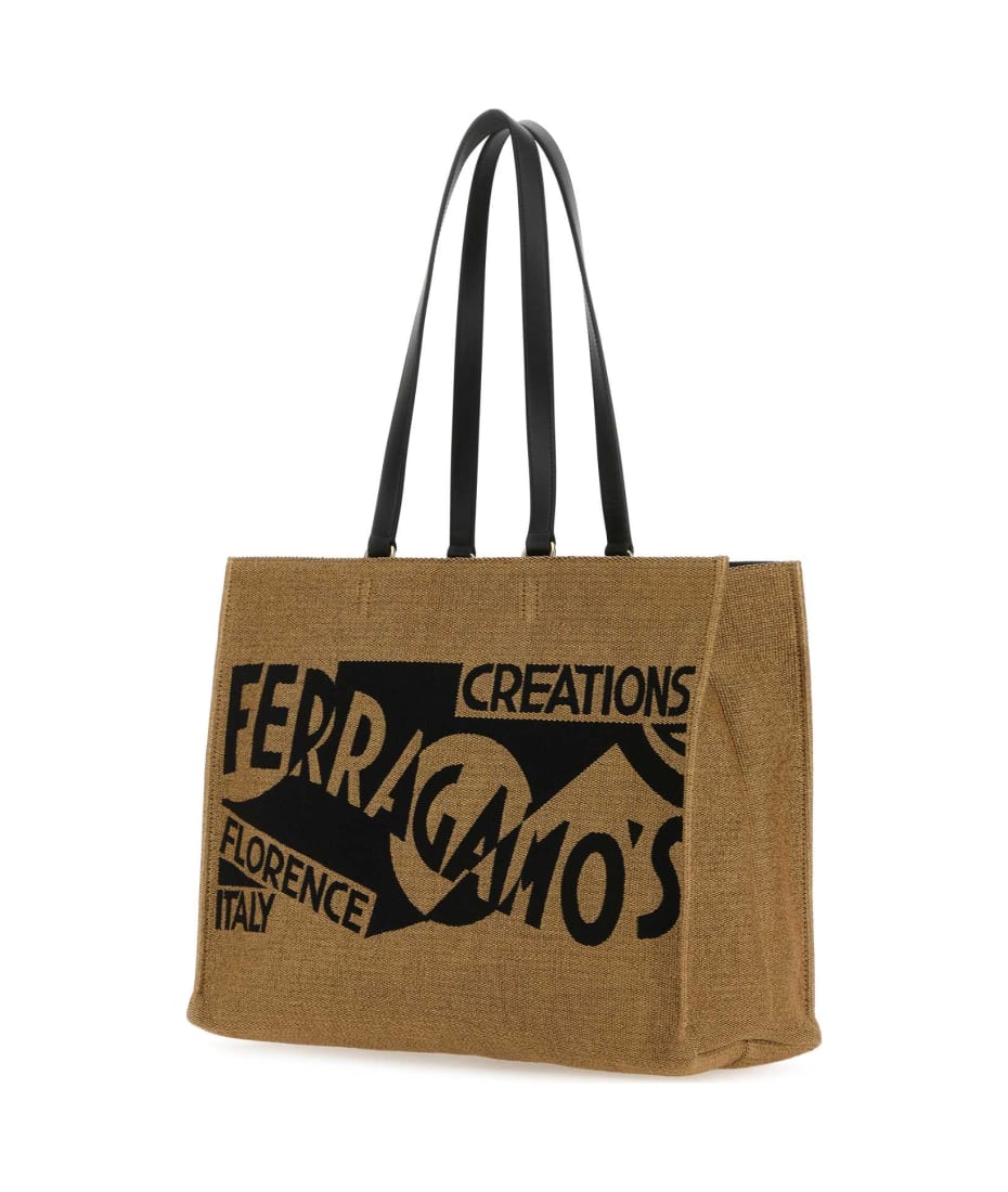 トートバッグ SALVATORE FERRAGAMO CAMEL RAFFIA SMALL TT SIGN SHOPPING BAG Ferragamo Camel Raffia Small Tt Sign Shopping Bag | italist