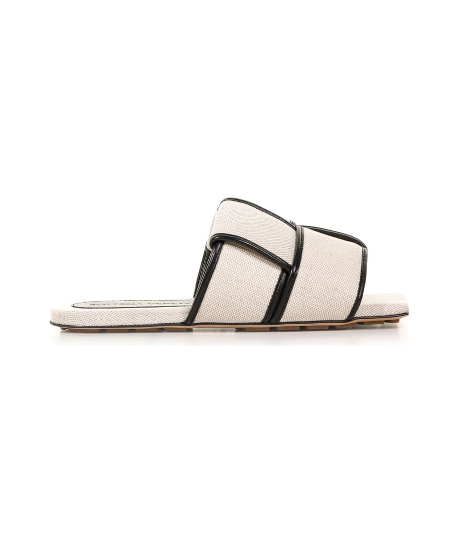 【関税&送料込】Bottega Veneta Patch Slide Sandals Bottega Veneta Pre-Owned Patch Slides | Brown | FARFETCH CA