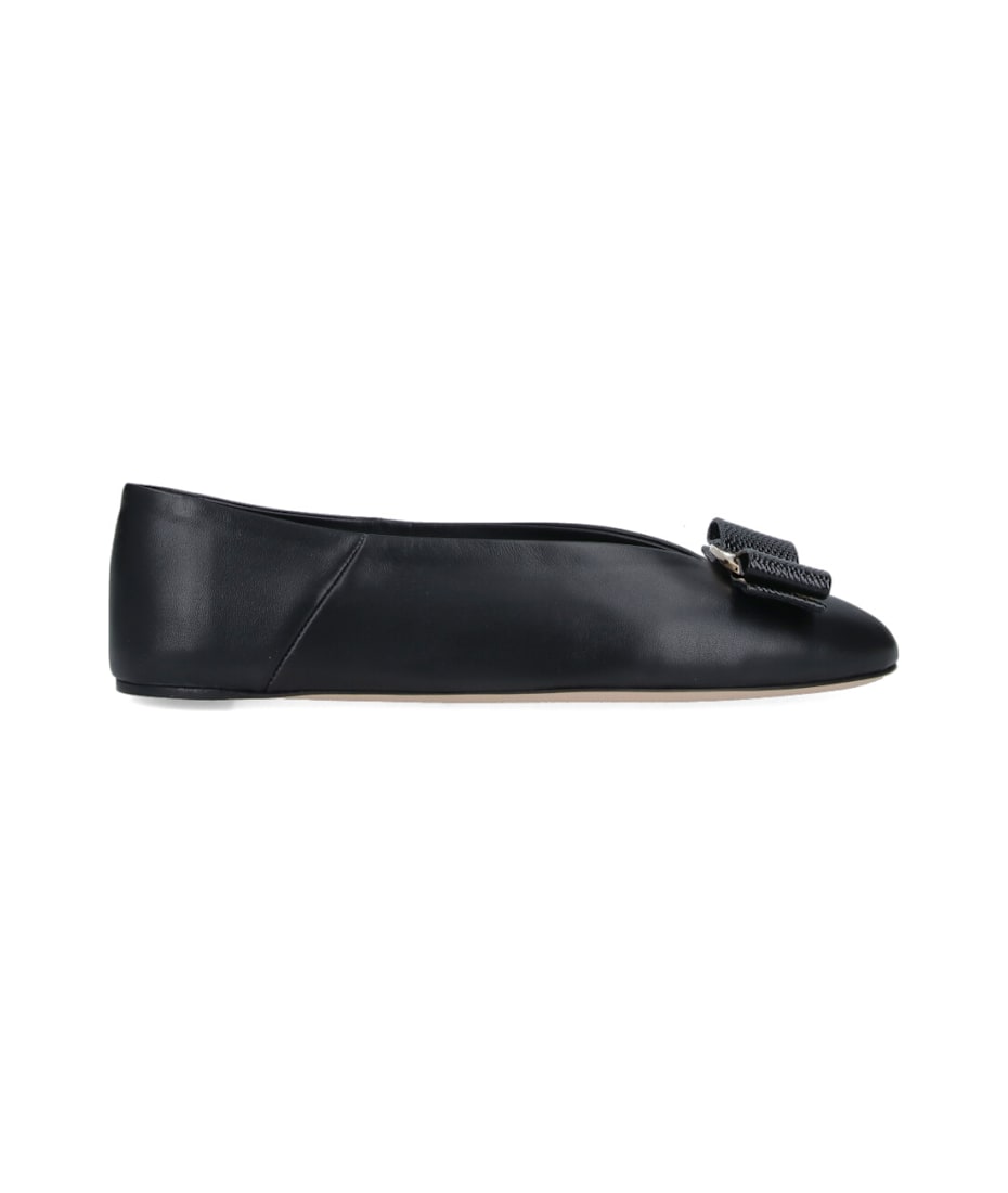 Ferragamo 'vara' Bow Ballet Flats | italist