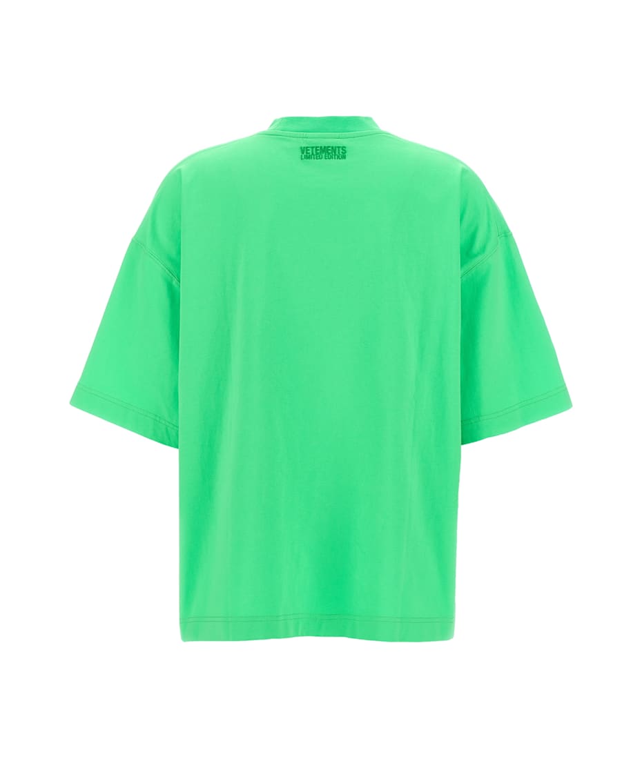 Tシャツ・カットソー VETEMENTS SS25 'Oval Logo' T-shirt (UA66TR600E NEONGREEN) SS25-TSM0KS-70X_F4_PRM.webp?v=