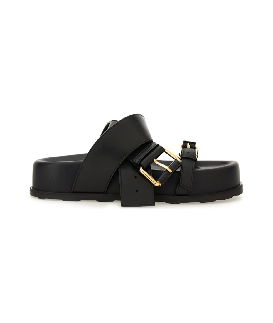 【関税&送料込】Moschino Sandal With Woven Buckle Moschino Sandal With Woven Buckle | italist