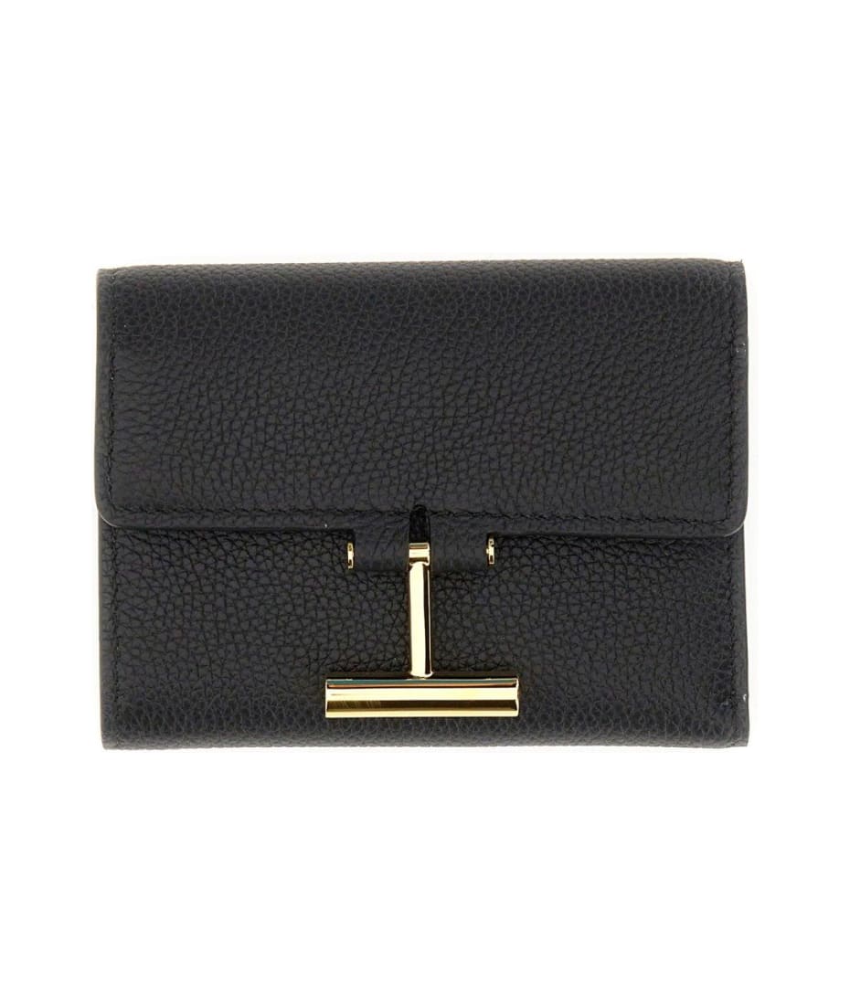 【送料&関税込】Tom Ford T Logo Plaque Tri-fold Wallet Tom Ford T Logo Plaque Tri-fold Wallet | italist