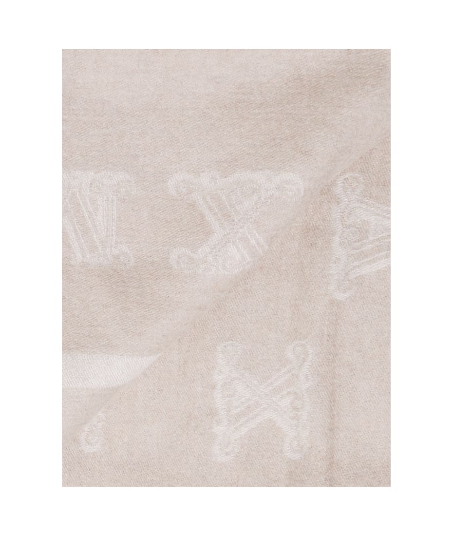 【送料&関税込】Max Mara Logo Patch Fringed Edge Scarf Max Mara Logo Patch Fringed Edge Scarf | italist
