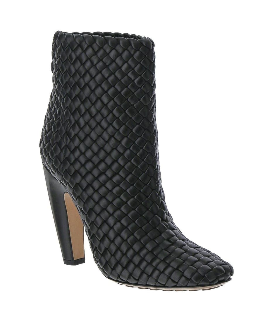 ショートブーツ・ブーティ BOTTEGA VENETA IVORY LEATHER CANALAZZO ANKLE BOOTS Bottega Veneta Ivory Leather Canalazzo Ankle Boots | italist