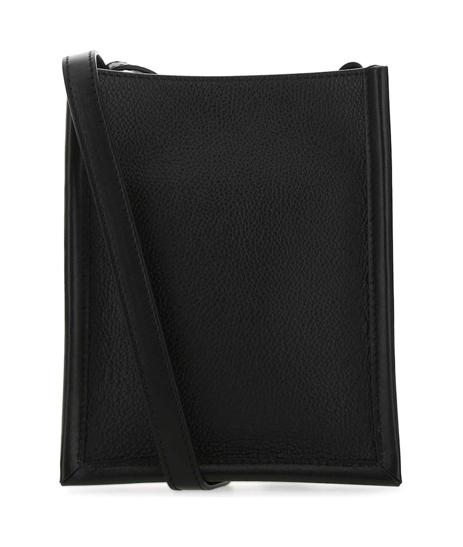 【送料&関税込】Alexander McQueen Logo Embossed Crossbody Ba Alexander McQueen Logo Embossed Crossbody Bag | italist