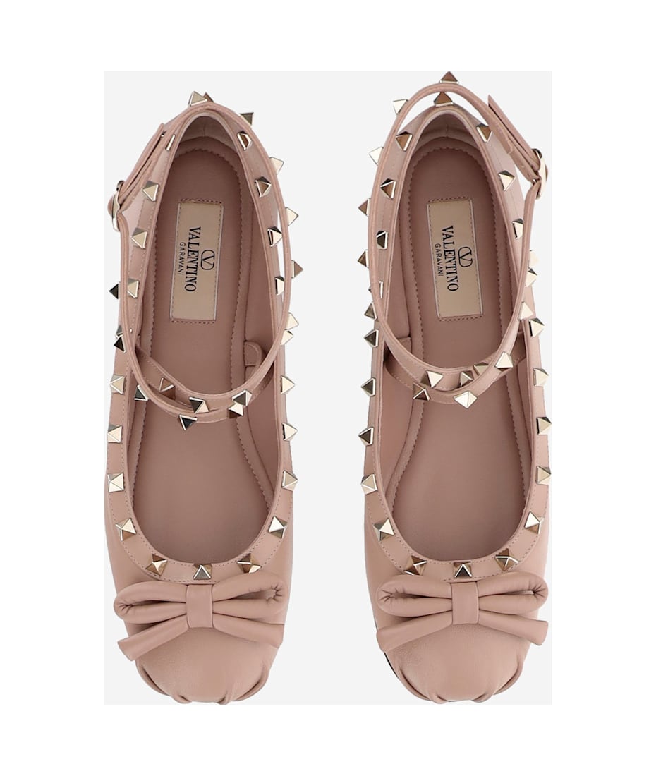 VIP【送料関税込】VALENTINO GARAVANI ROCKSTUD LEATHER BALLETS Rockstud patent leather ballet flats in black - Valentino