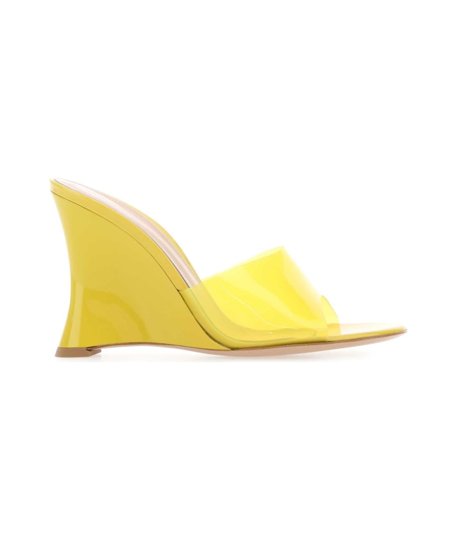 サンダル・ミュール Gianvito Rossi Yellow PVC mules Gianvito Rossi Yellow Pvc Mules | italist