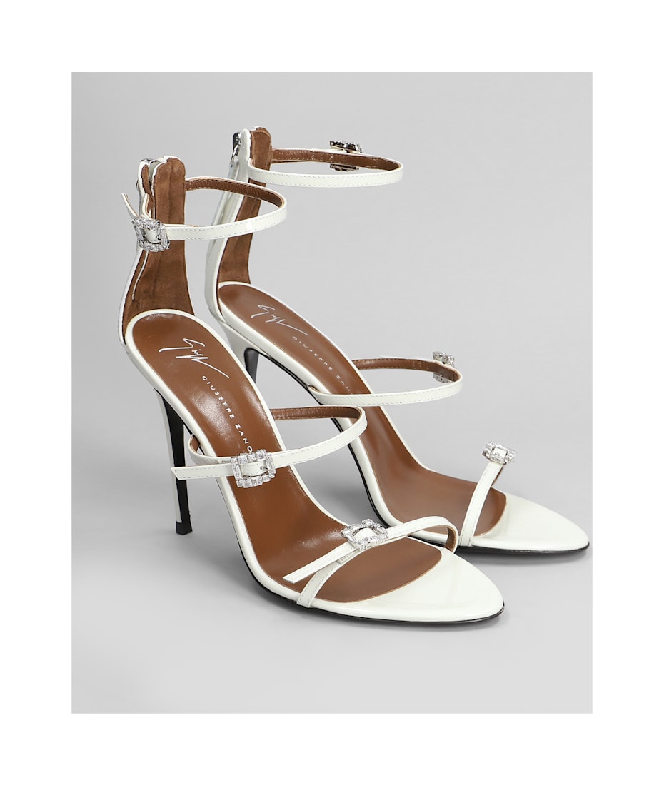 サンダル・ミュール GIUSEPPE ZANOTTI Women Sandals E300053003 WHITE Giuseppe Zanotti Sandals In White Patent Leather | italist