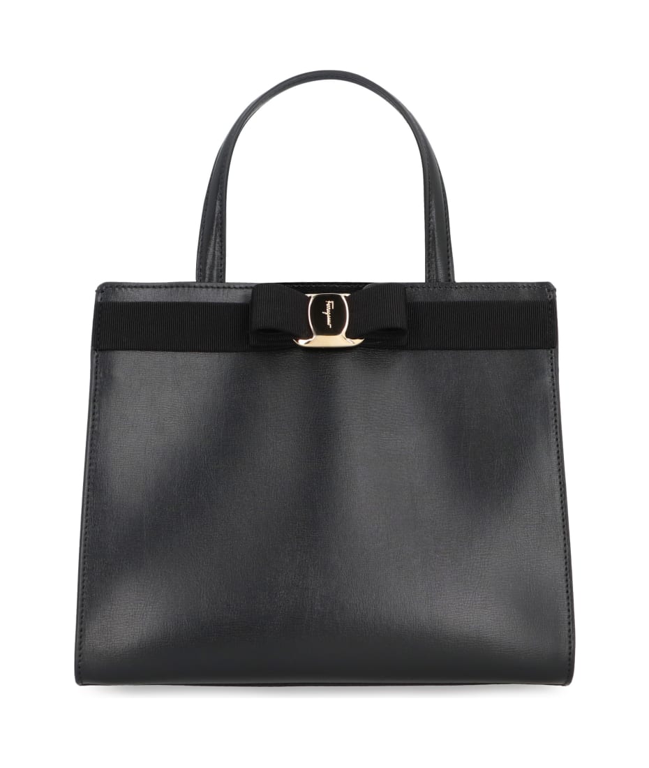 【SALVATORE FERRAGAM】VARA BOW TOTE BAG Salvatore Ferragamo Nylon Patent Leather Trim Vara Bow Tote