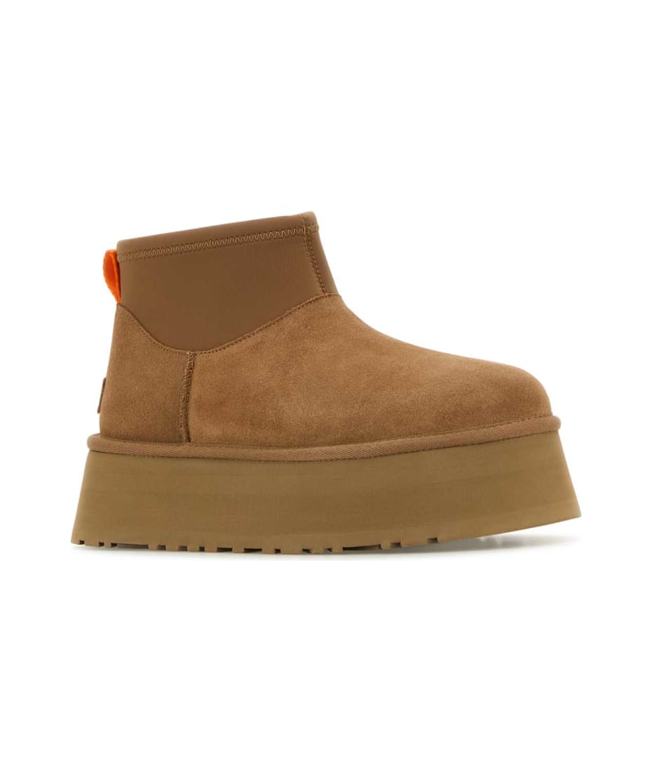 【送料&関税込】UGG Camel Suede Mini Dipper Ankle Boots UGG Camel Suede Mini Dipper Ankle Boots | italist