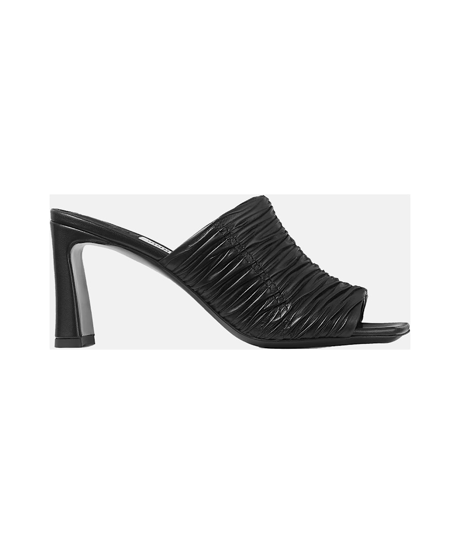 ◆正規品・新品◆Jimmy Choo Black Pumps Black Patent Leather Pointed-Toe Pumps with JC Emblem | LOVE