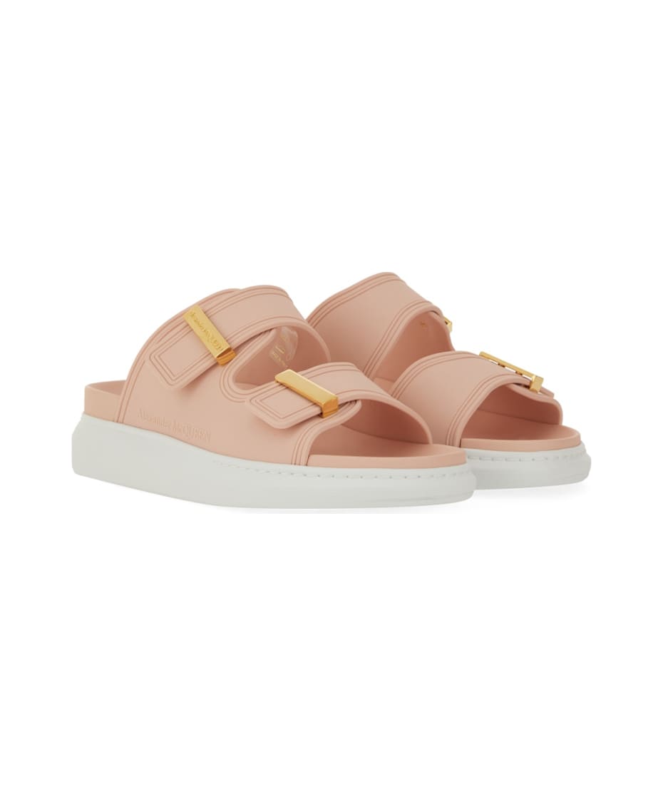 サンダル・ミュール ALEXANDER MCQUEEN OVERSIZE HYBRID SANDAL Alexander McQueen Oversize Hybrid Sandal | italist