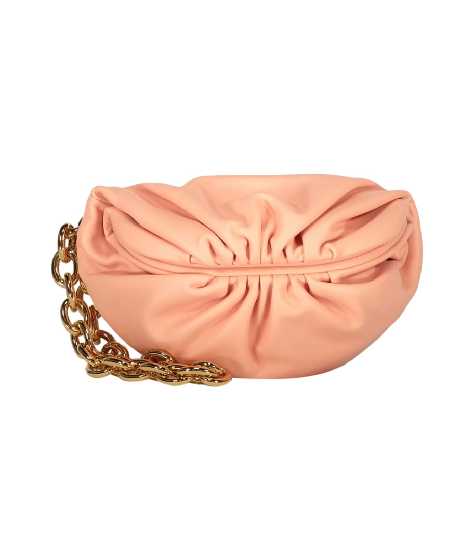 【送料&関税込】Bottega Veneta The Pouch Mini Leather Belt B Bottega Veneta The Pouch Mini Leather Belt Bag | italist