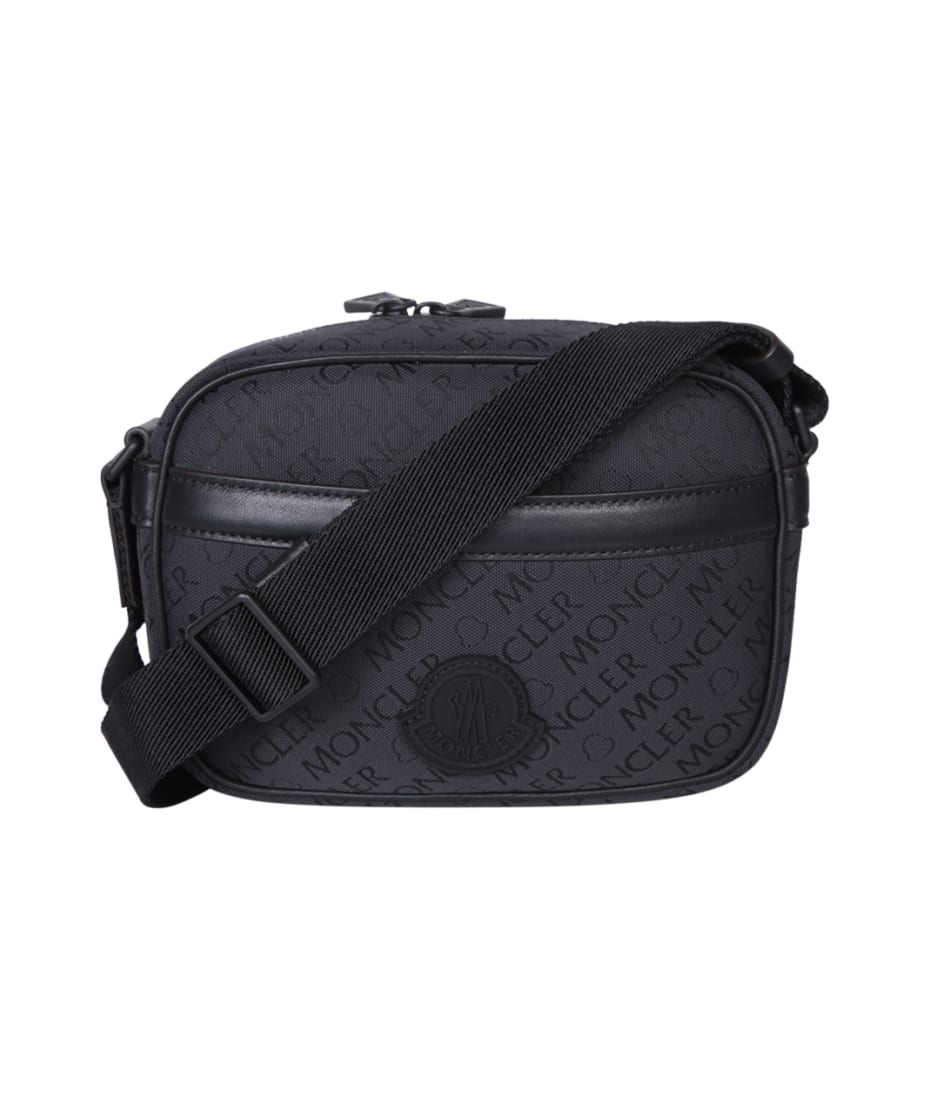 【MONCLER】TECH CROSSBODY BAG Moncler Tech Crossbody Bag | italist