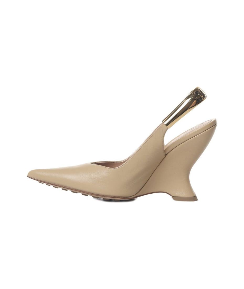 【送料&関税込】Bottega Veneta Pointed-toe Slingback Pumps Bottega Veneta Pointed-Toe Slingback Pumps – Cettire