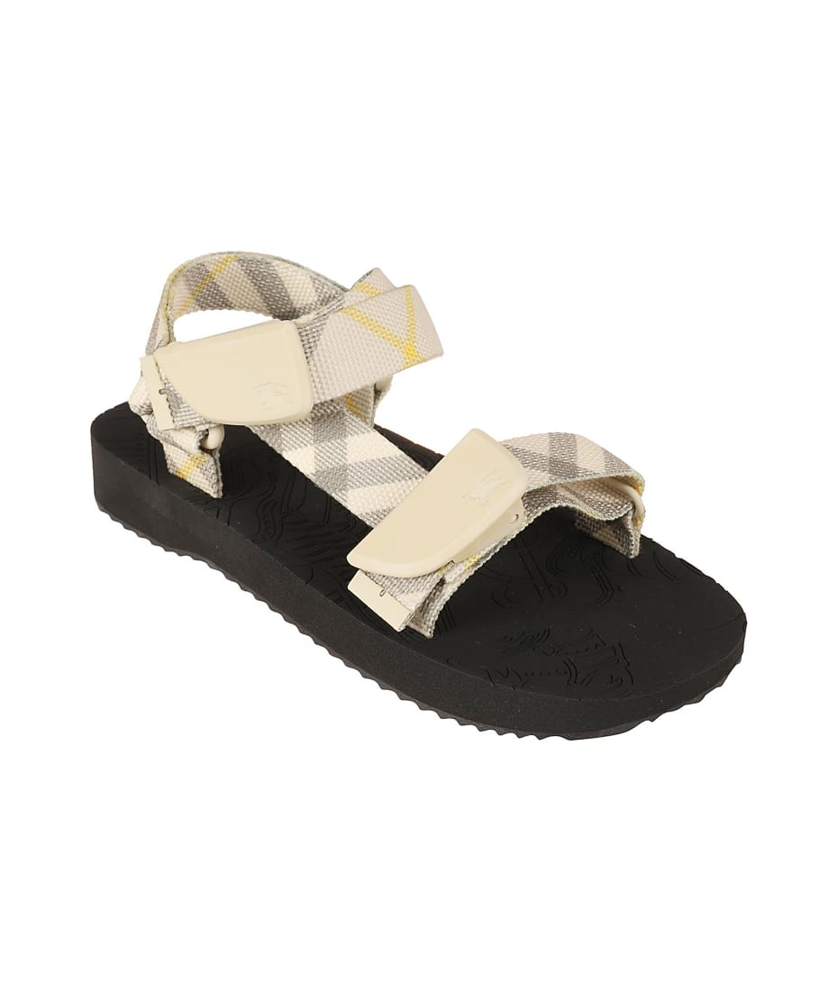 【送料&関税込】Burberry Trek Sandals 24444806_54473109_600.jpg