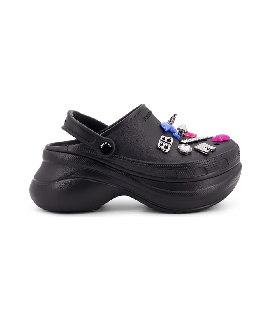 サンダル BALENCIAGA Black rubber Balenciaga X Crocsa mules Balenciaga Black Rubber X Crocsâ ¢ Mules | italist