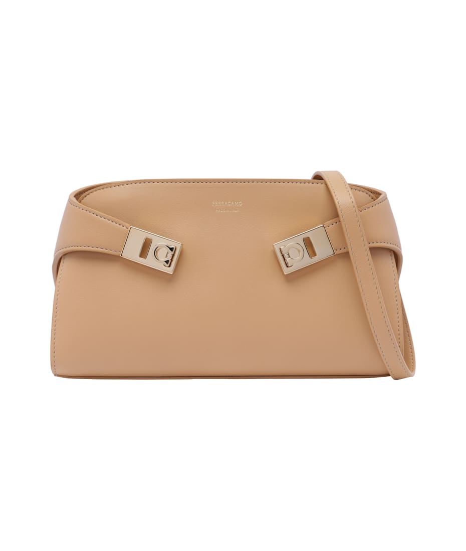 Salvatore Ferragamo - 【中古】 サルヴァトーレフェラガモ