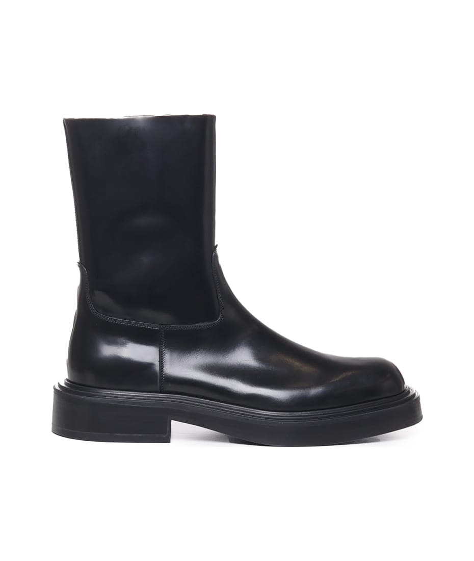 【送料&関税込】Ferragamo Calfskin Boot Ferragamo Calfskin Boot | italist
