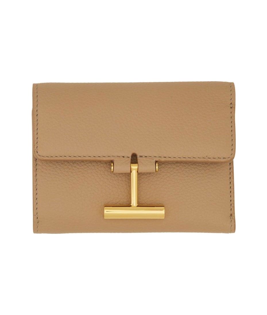 【送料&関税込】Tom Ford T Logo Plaque Tri-fold Wallet Tom Ford T Logo Plaque Tri-fold Wallet | italist