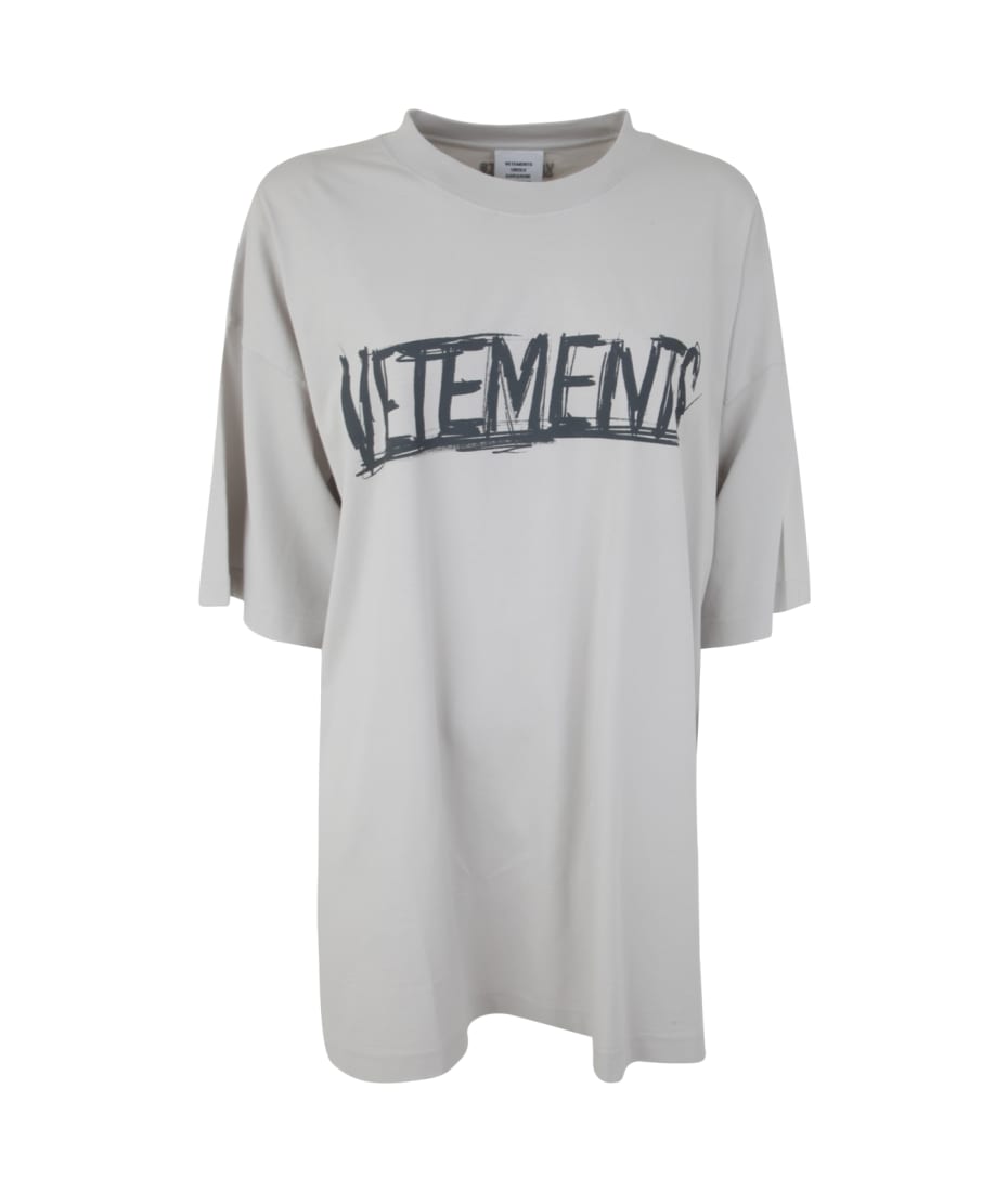 VETEMENTS Worldtour Logo T-shirt | italist