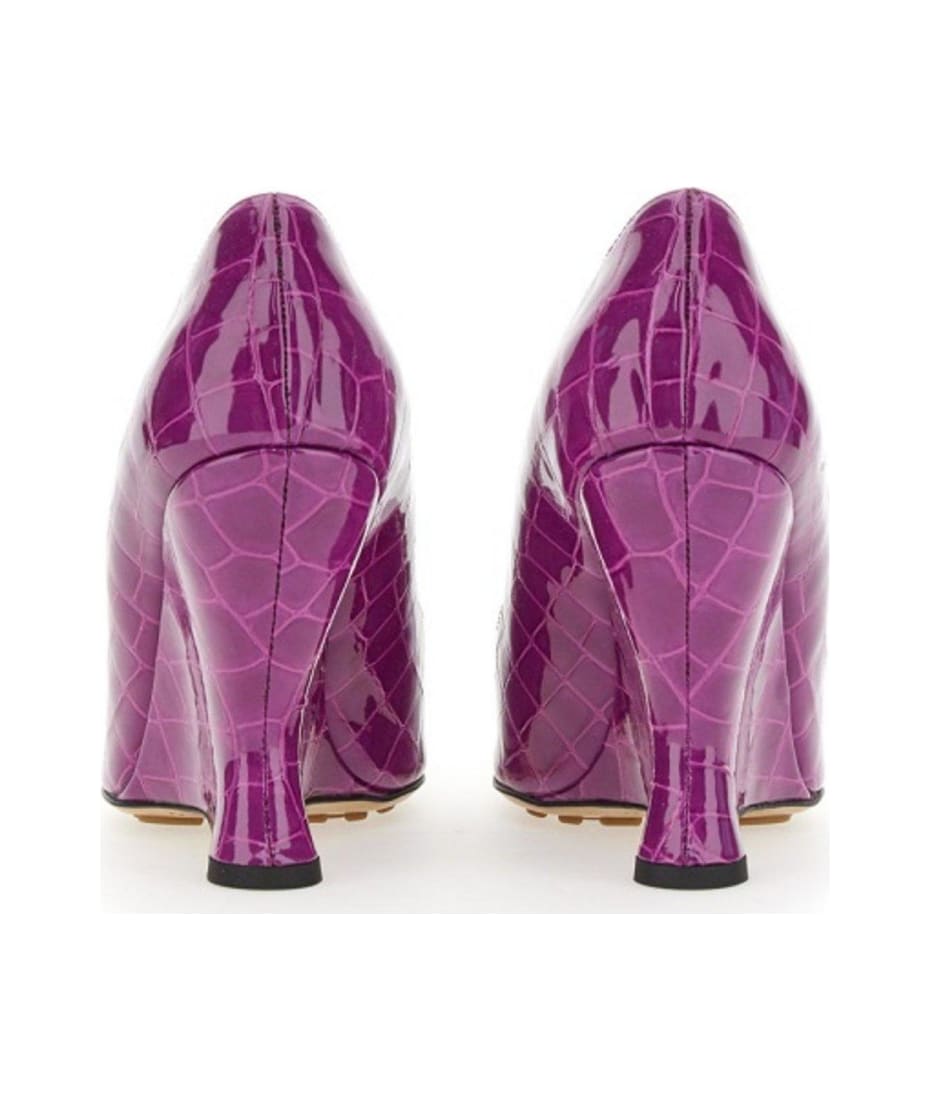 Bottega Veneta Embossed Punta Pumps | italist