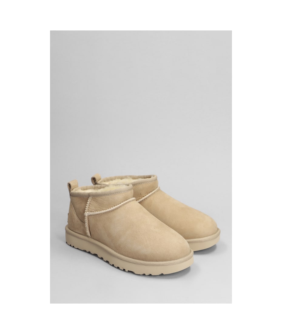 UGG WHITLEY TALL LACE UP SHEEPSKIN SUEDE BOOTS; Pre-Owned