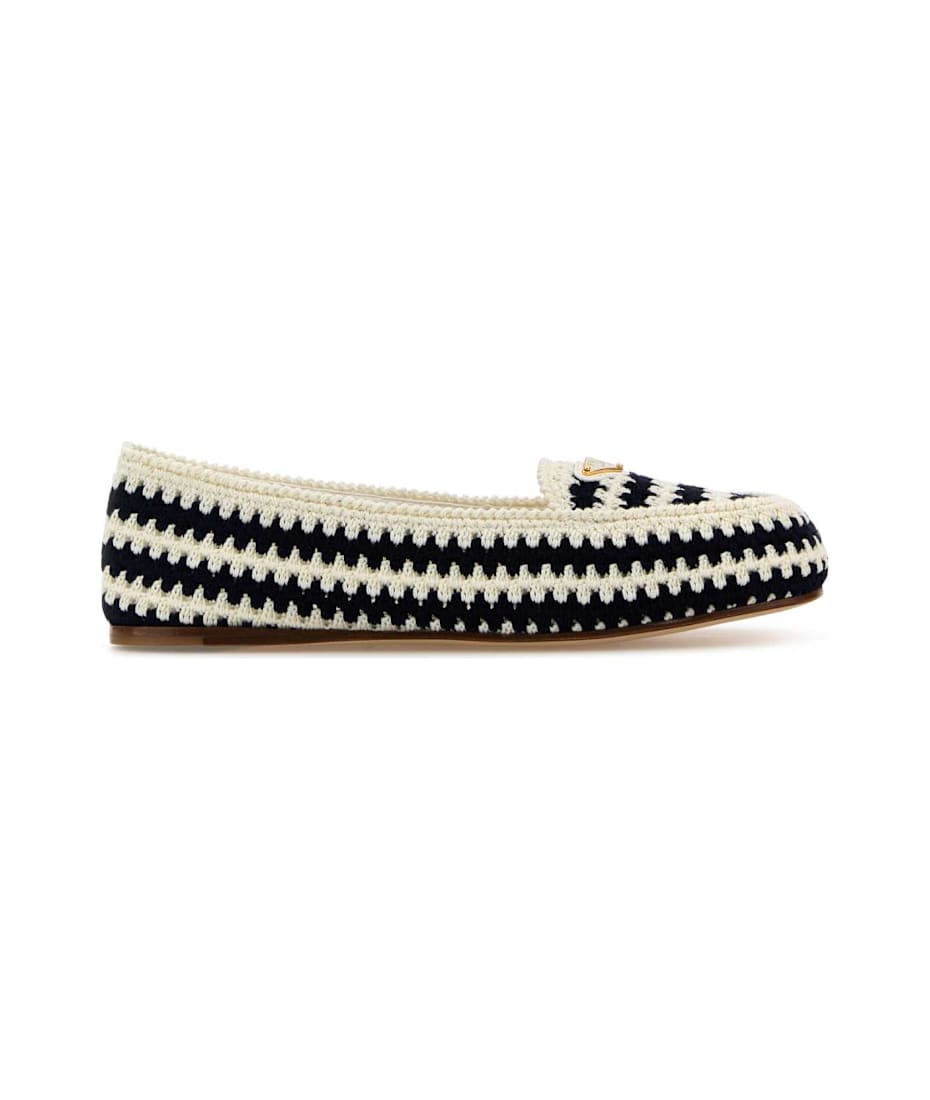 ローファー・オックスフォード PRADA Embroidered crochet loafers (1D496NF0052C2T F0011) Prada Embroidered Crochet Loafers | italist
