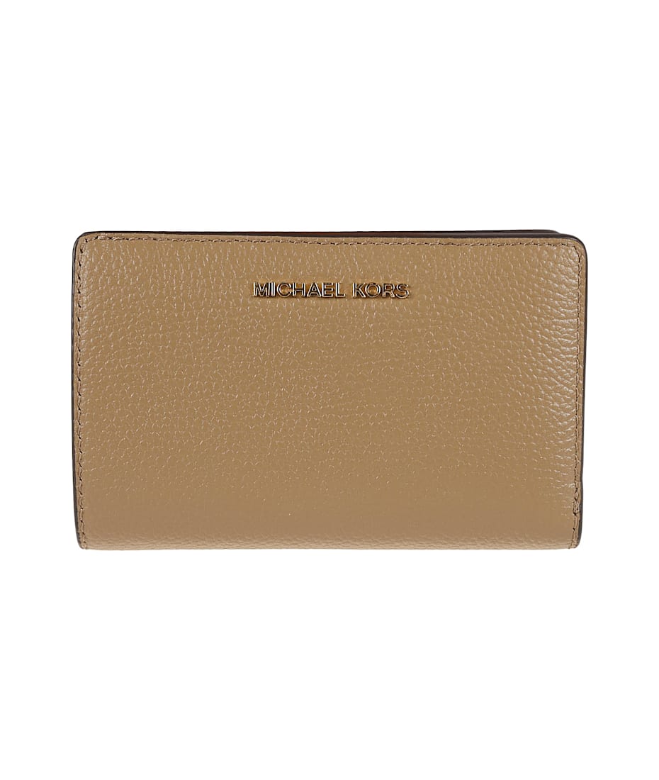 【送料&関税込】Michael Kors Empire Wallet In Taupe Leather Michael Kors Empire Buttoned Wallet | italist