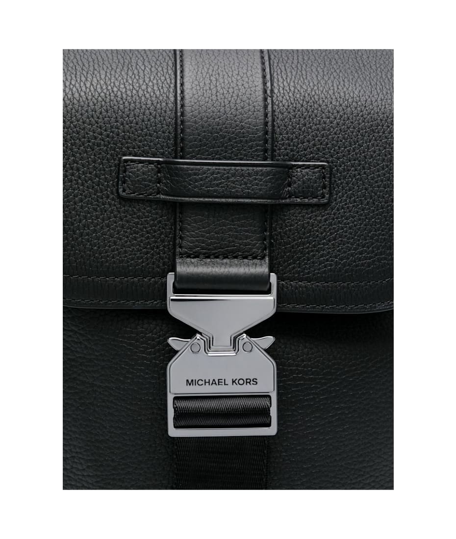 Michael Kors Aviator Hudson Slingpocket | italist