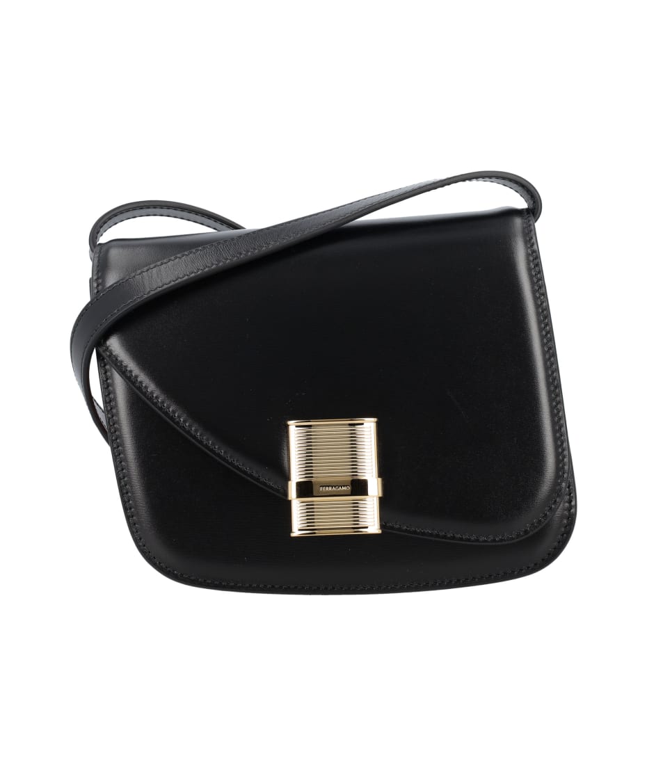 【関税&送料込】Ferragamo Shoulder Bag Flame Ferragamo Flame Shoulder Bag | italist