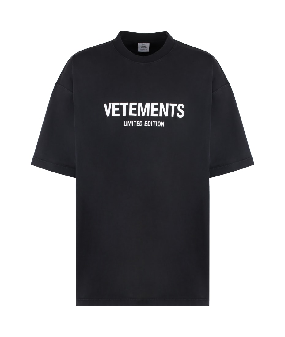 VETEMENTS リミテッド エディション プリント コットン Tシャツ VETEMENTS Limited Edition Cotton T-shirt | italist
