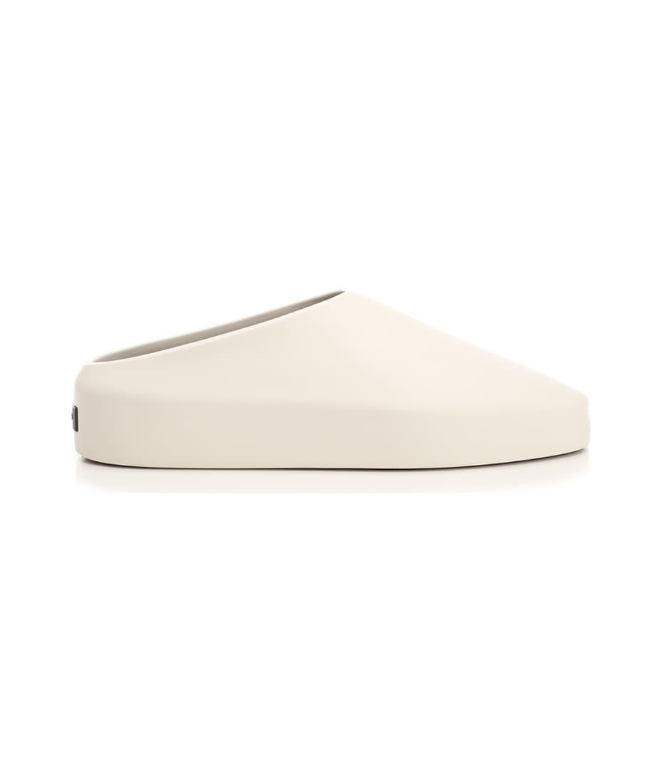 【送料&関税込】Fear of God Ivory california Slides Fear of God Ivory 'california' Slides | italist