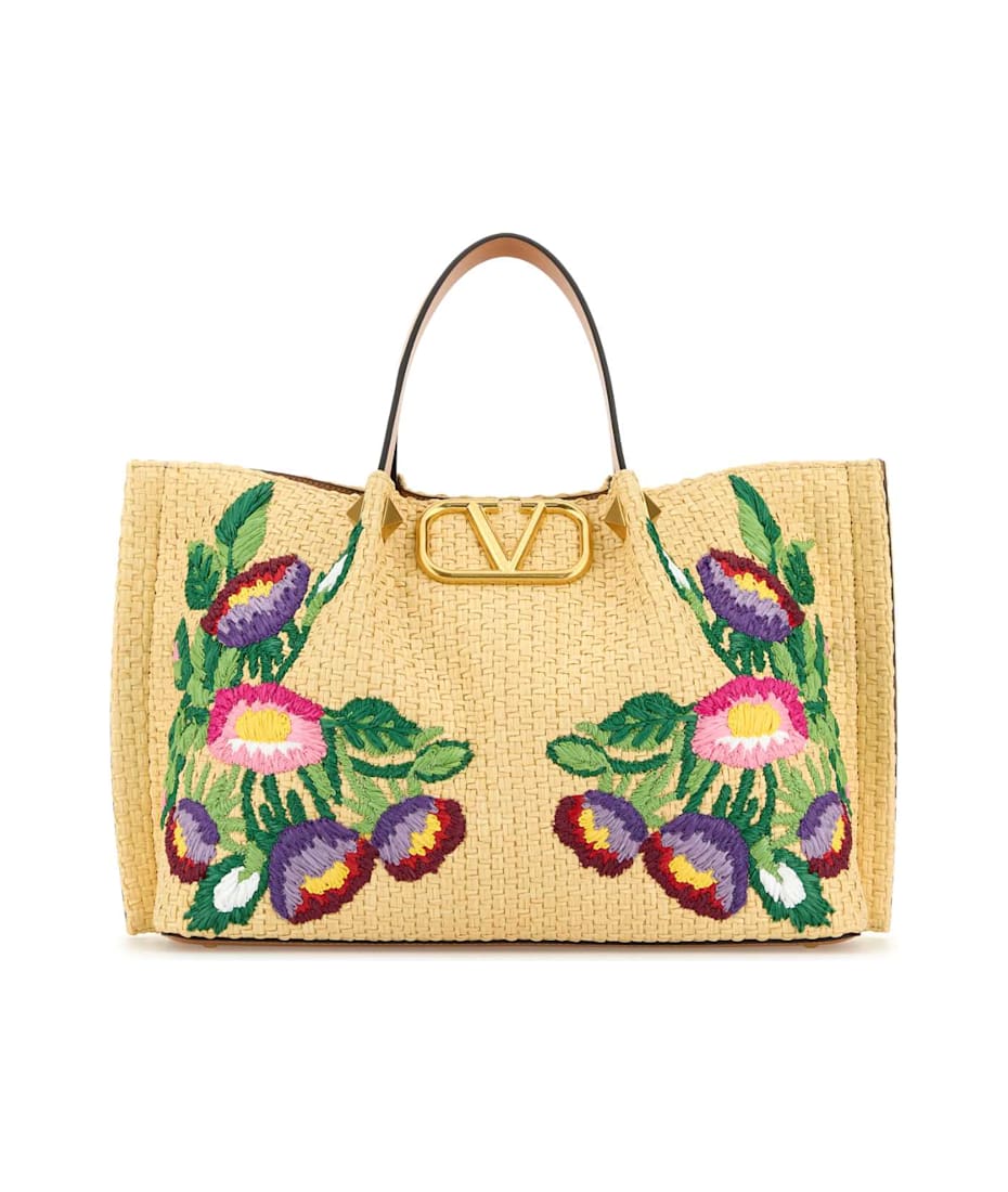 【関税&送料込】Valentino Garavani Raffia Vlogo Signature Sl Valentino Garavani Raffia Vlogo Signature Handbag | italist