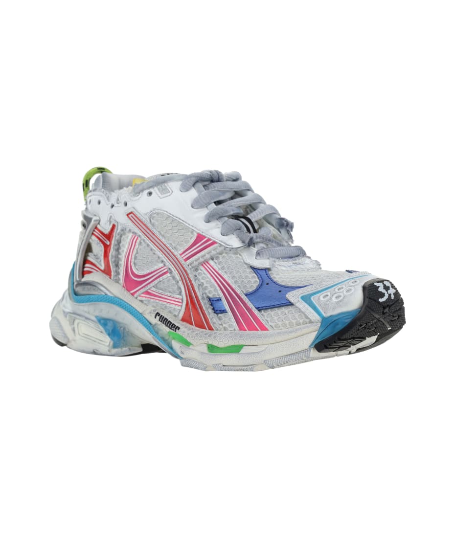 Runner Sneakers