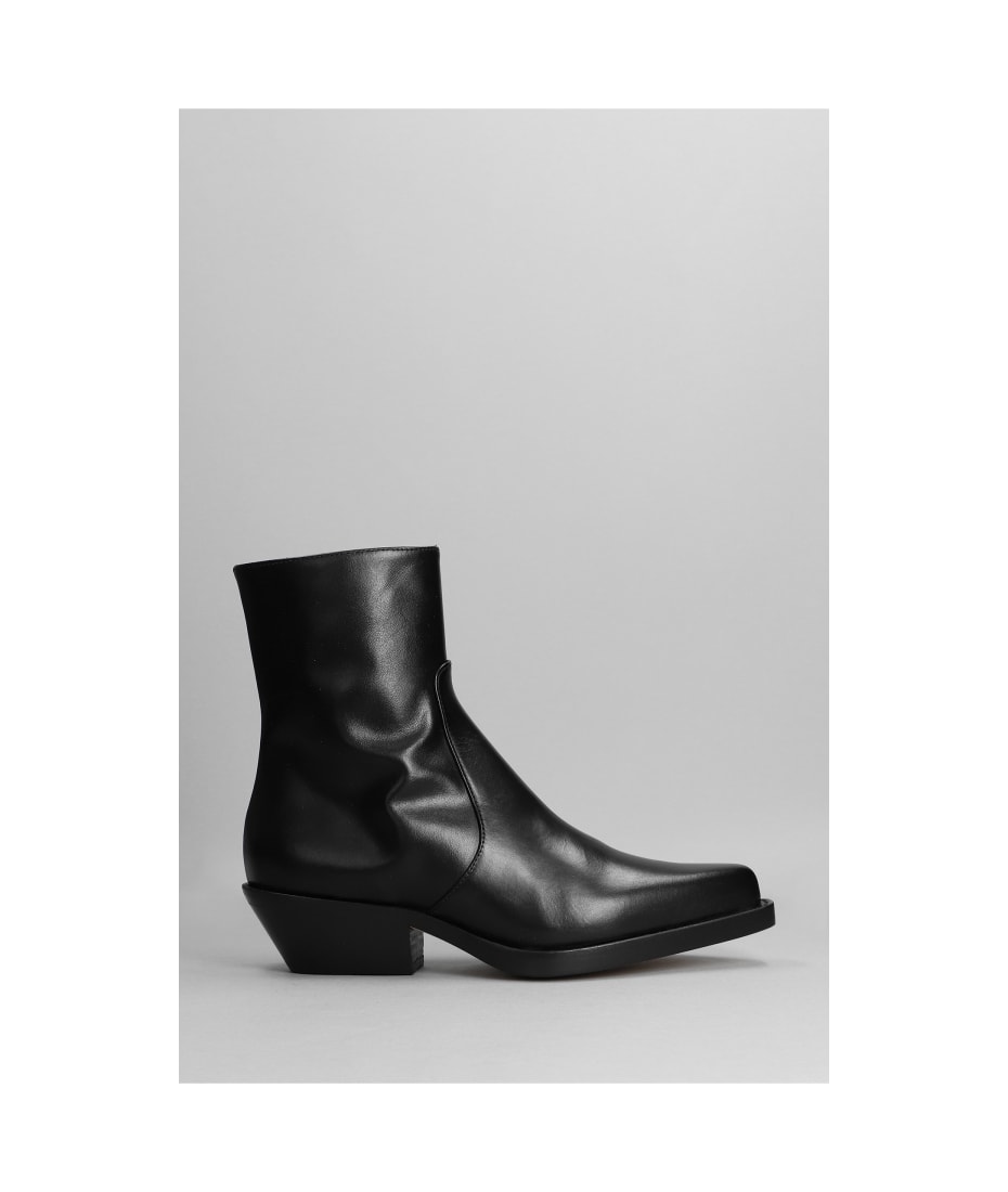 Anna F. Texan Ankle Boots In Black Leather
