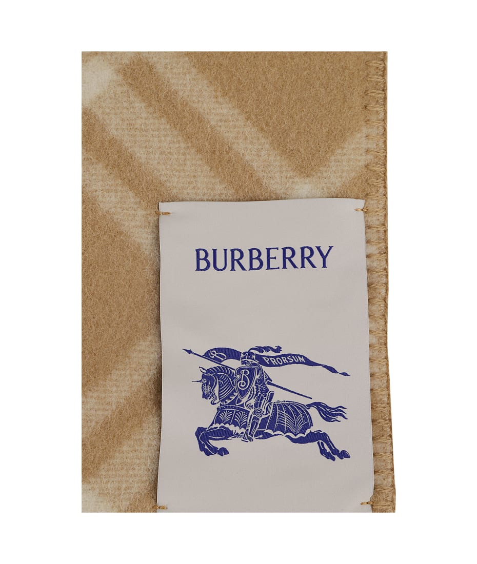 【BURBERRY】TRI BAR CHECK◆8076380151840 Burberry Tri Bar Check Scarf | italist