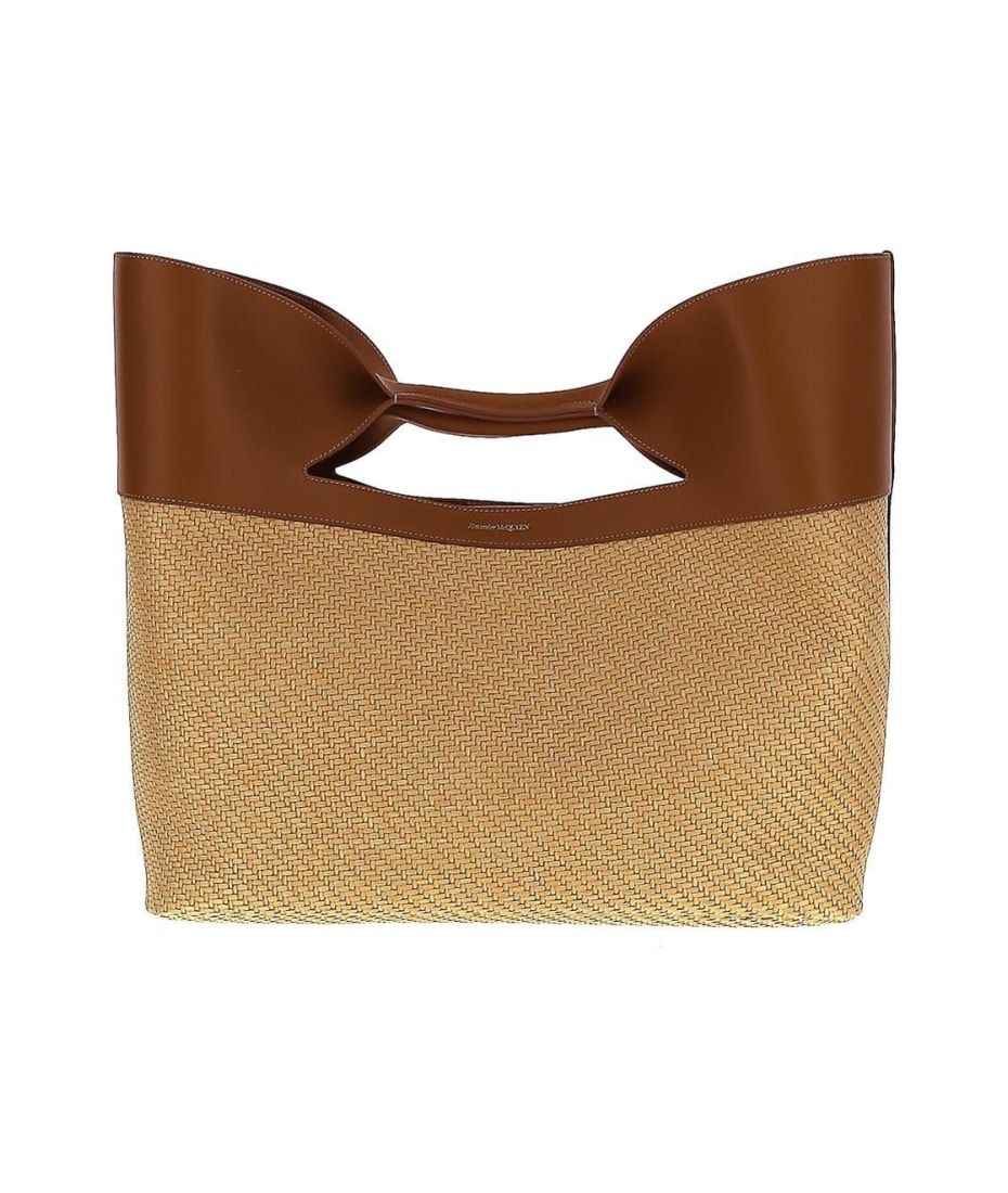 【送料&関税込】Alexander McQueen Bow Bag Alexander McQueen Bow Bag | italist