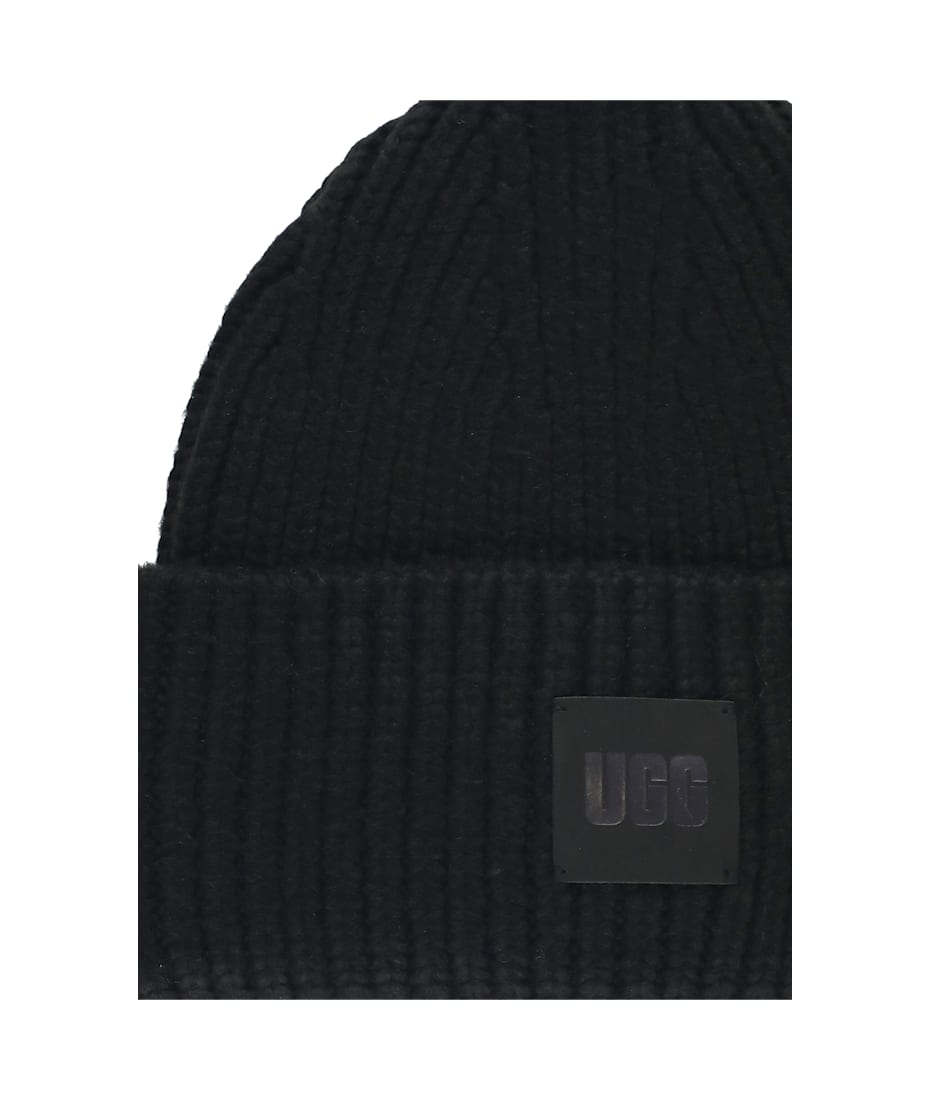 UGG ニット帽 CHUNKY RIB BEANIE W ブラック　黒 楽天市場】UGG アグ ニット帽 W CHUNKY RIB BEANIE W LOGO 20061