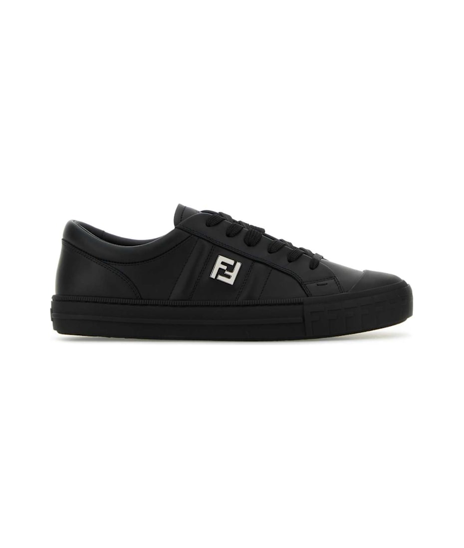 スニーカー FENDI SS25 Black leather Domino sneakers (7E1706NA7 F0QA1) Fendi Black Leather Domino Sneakers | italist