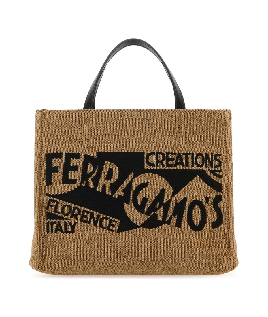 トートバッグ SALVATORE FERRAGAMO CAMEL RAFFIA SMALL TT SIGN SHOPPING BAG Ferragamo Camel Raffia Small Tt Sign Shopping Bag | italist