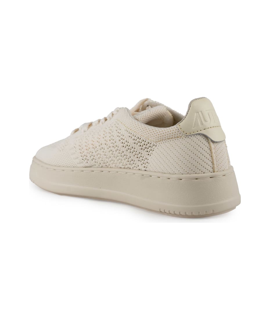Autry Medalist Easeknit Low Sneakers In Perforated Fabric