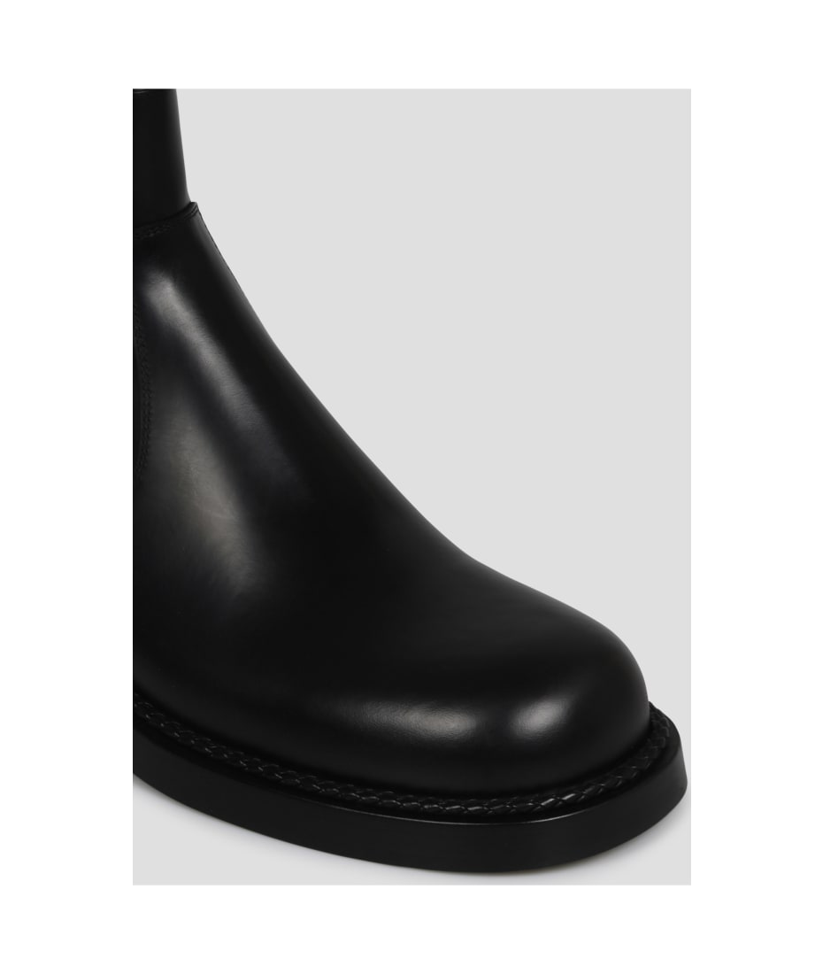 【関税込み】BOTTEGA VENETA STRUT SMOOTH LEATHER ANKLE BOOTS Bottega Veneta Strut Ankle Boot | italist